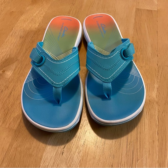 Cloudsteppers by Clarks Turquoise Sandals Like New - Picture 1 of 8